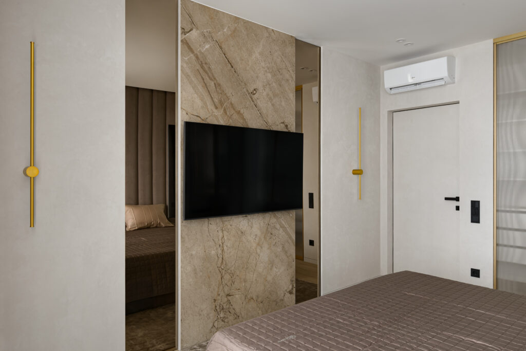 Slavutych 004 scaled
